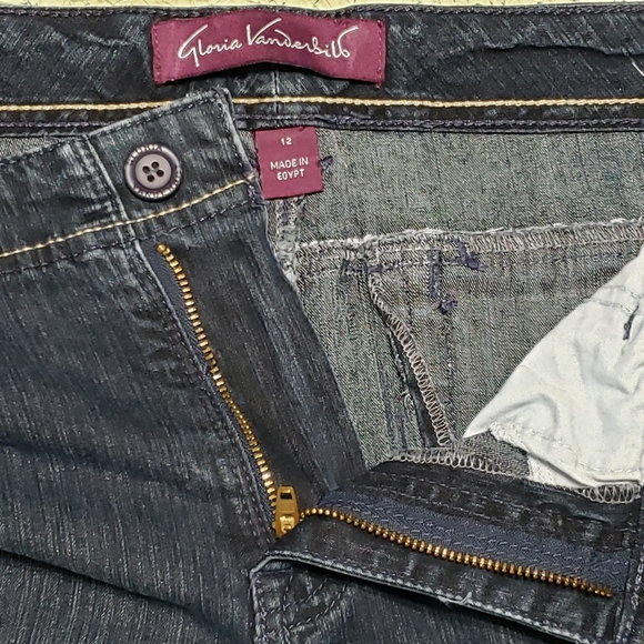 GLORIA VANDERBILT JEAN CAPRIS SIZE 12 - Picture 5 of 9